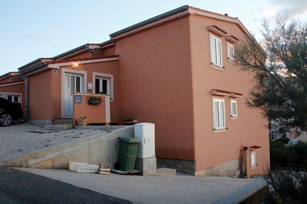 Apartmani Zeljko Метайна Экстерьер фото