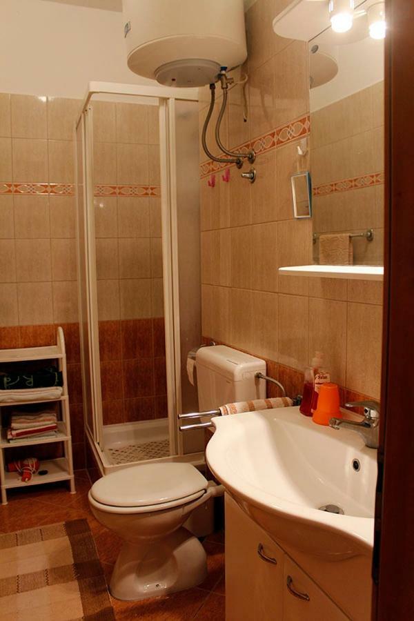 Apartmani Zeljko Метайна Экстерьер фото