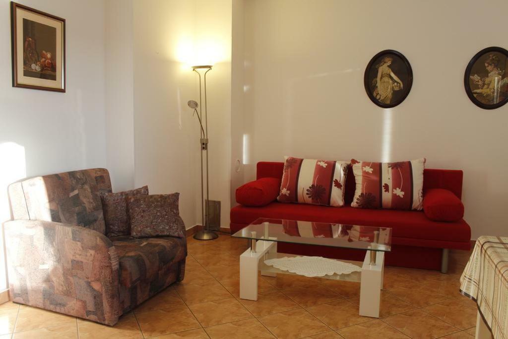 Apartmani Zeljko Метайна Экстерьер фото